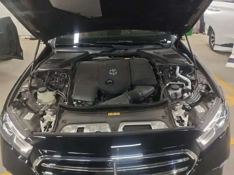 Mercedes-Benz E-Class 2025 E 300 L Fashion Sedan — миниатюра 5