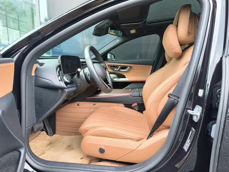 Mercedes-Benz E-Class 2025 E 300 L Luxury Sedan — миниатюра 8