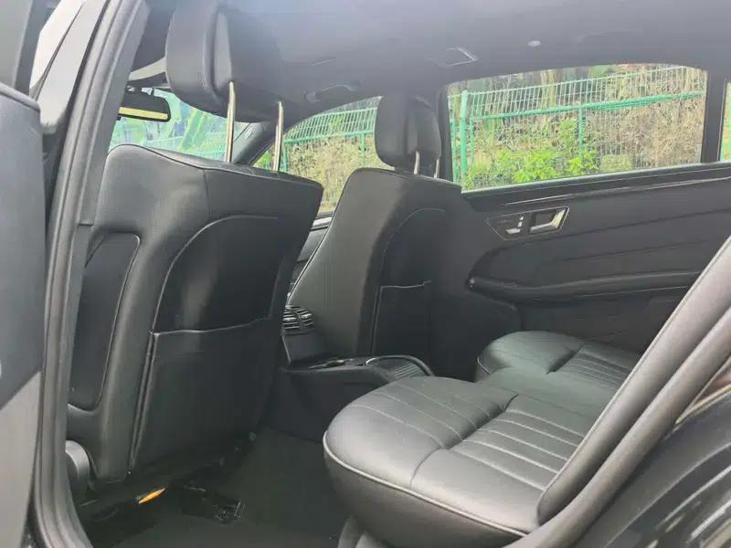 2015 Mercedes-Benz E-Class E 200 L Sport — миниатюра 9