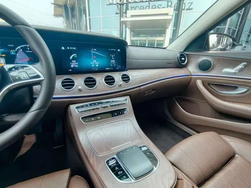2023 Mercedes-Benz E-Class E 260 L Sedan — миниатюра 13