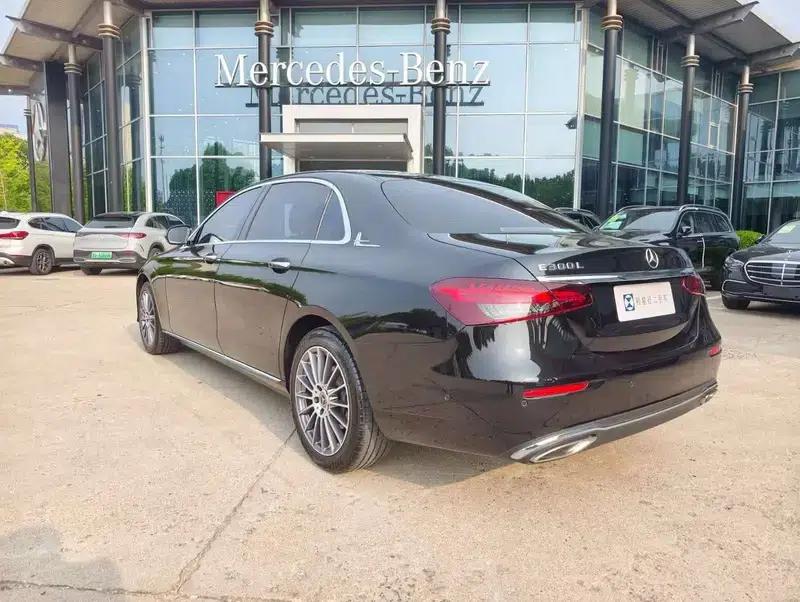 2023 Mercedes-Benz E-Class E 260 L Sedan — миниатюра 5