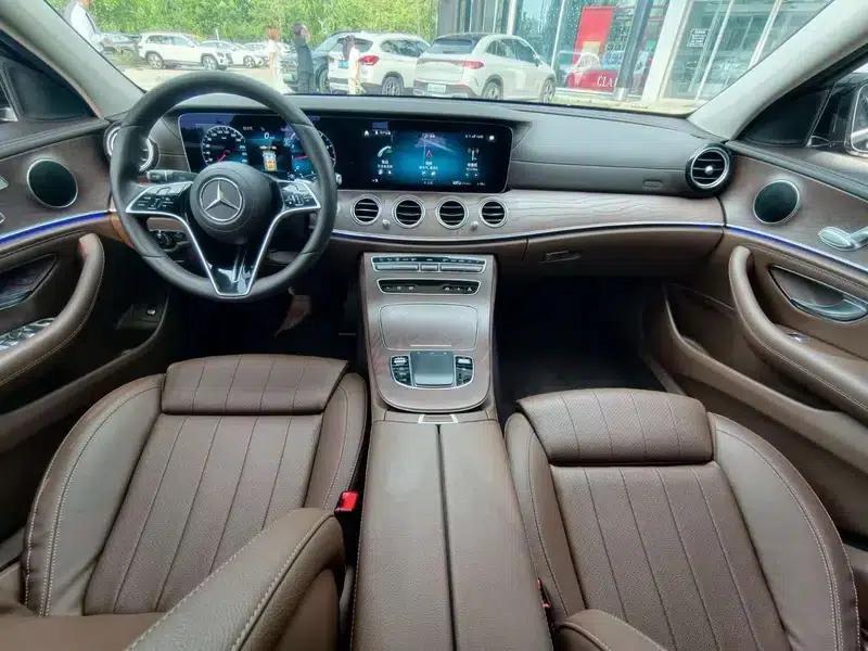 2023 Mercedes-Benz E-Class E 260 L Sedan — миниатюра 10
