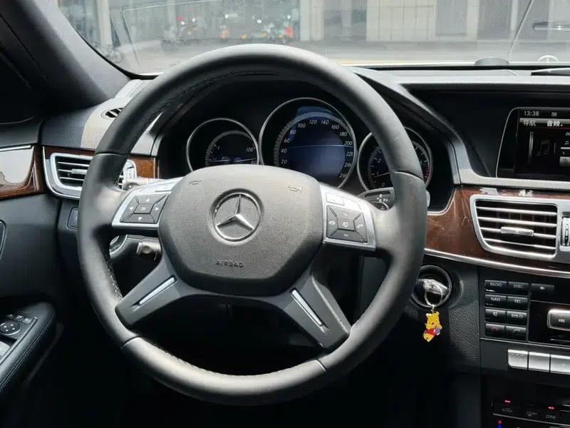 2014 Mercedes-Benz E-Class Facelift E 260 L Luxury — миниатюра 13