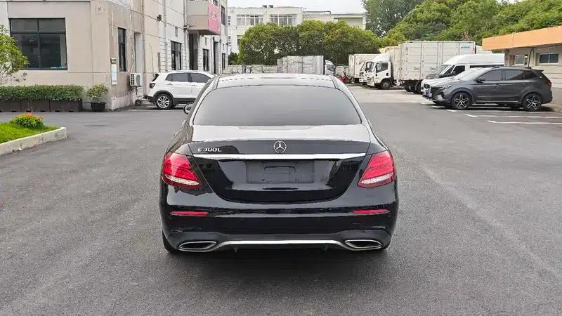 2016 Mercedes-Benz E-Class E 300 L Sport Luxury — миниатюра 5