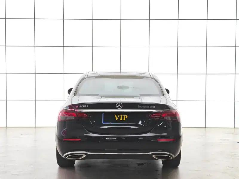Mercedes-Benz E-Class 2022 Facelift E 300 L Luxury Sedan — миниатюра 6