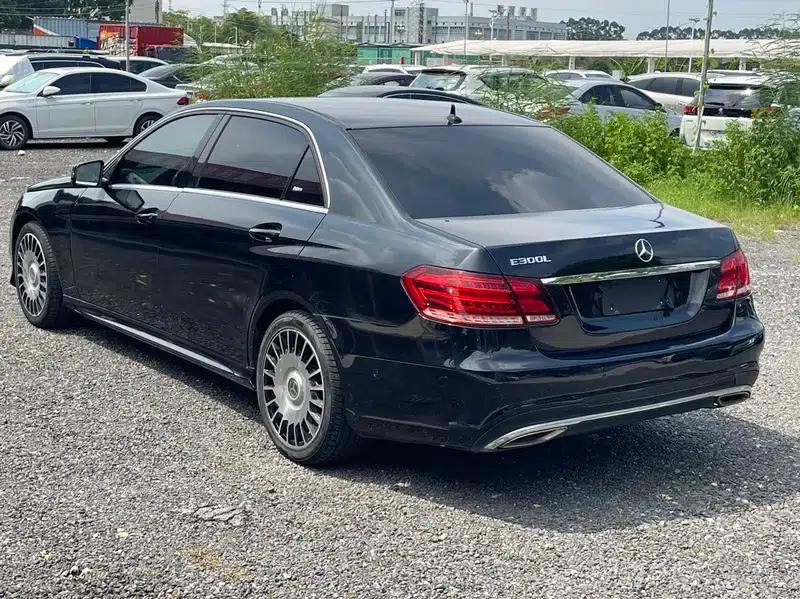 2015 Mercedes-Benz E-Class Facelift E 260 L Sport — миниатюра 4