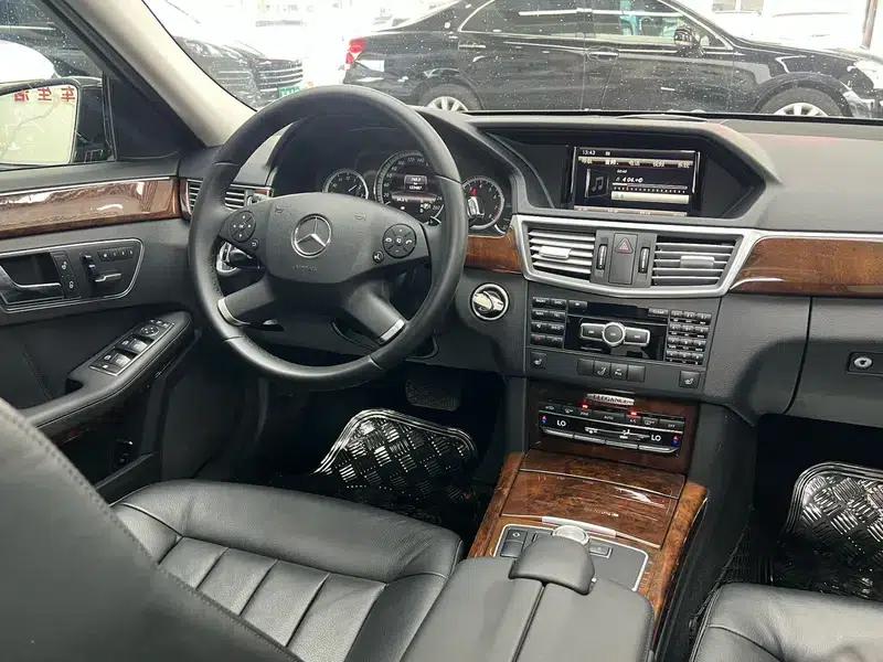 2012 Mercedes-Benz E-Class E 300 L Elegance — миниатюра 18