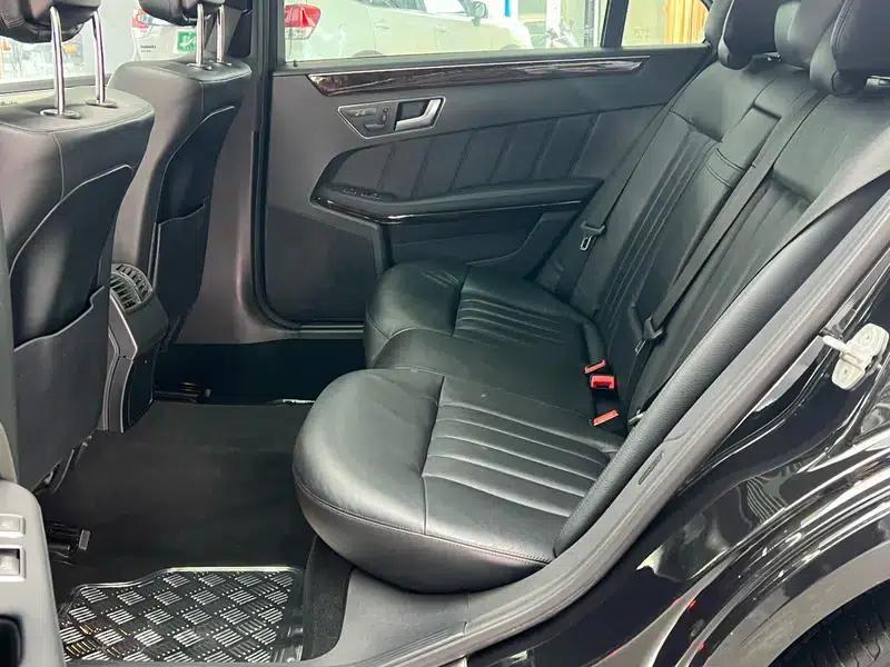 2012 Mercedes-Benz E-Class E 300 L Elegance — миниатюра 20
