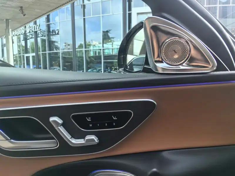 Mercedes-Benz E-Class 2024 E 300 L Fashion Sport Sedan — миниатюра 4