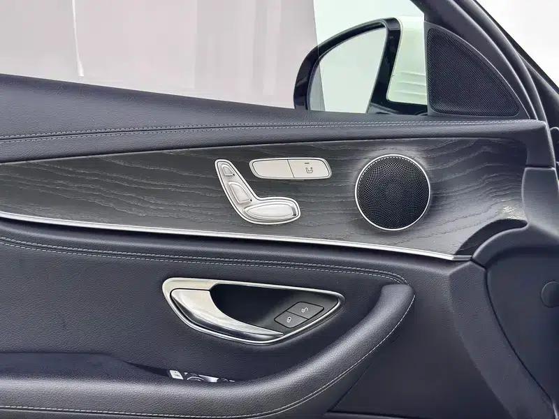 2016 Mercedes-Benz E-Class E 200 L Sport — миниатюра 12