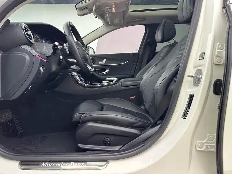 2016 Mercedes-Benz E-Class E 200 L Sport — миниатюра 16