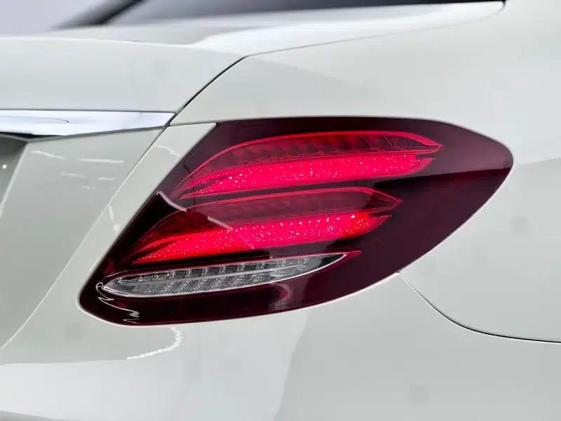 2016 Mercedes-Benz E-Class E 200 L Sport — миниатюра 7