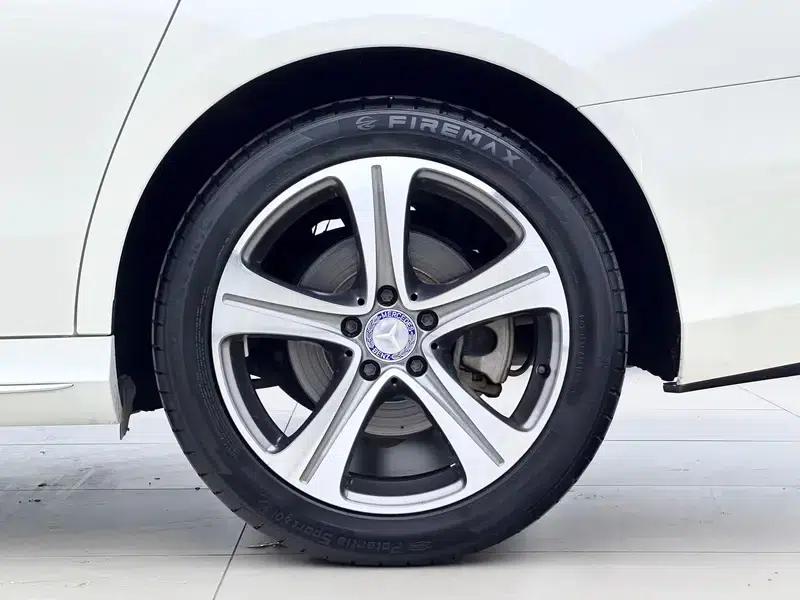 2016 Mercedes-Benz E-Class E 200 L Sport — миниатюра 9