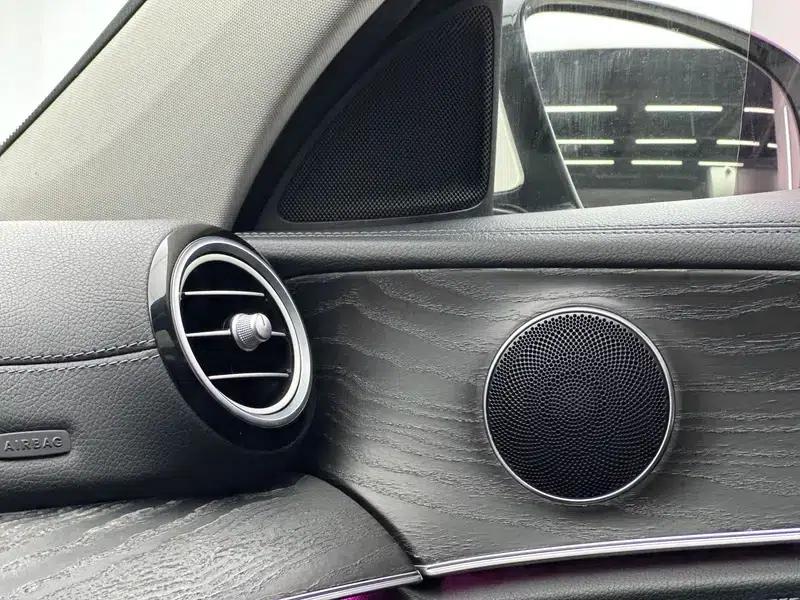 2016 Mercedes-Benz E-Class E 200 L Sport — миниатюра 10