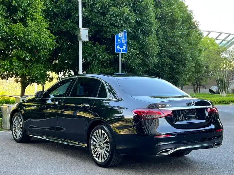 Mercedes-Benz E-Class 2021 Facelift E 300 L Fashion Sedan — миниатюра 4