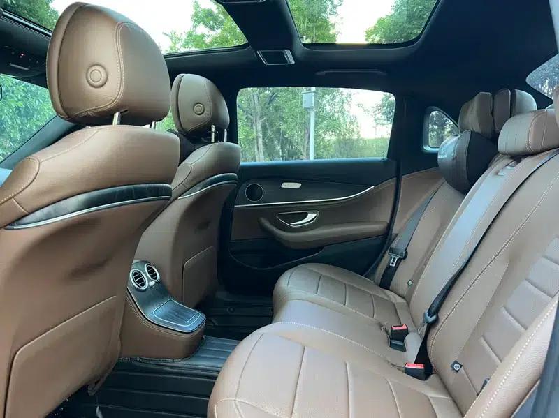 Mercedes-Benz E-Class 2021 Facelift E 300 L Fashion Sedan — миниатюра 9