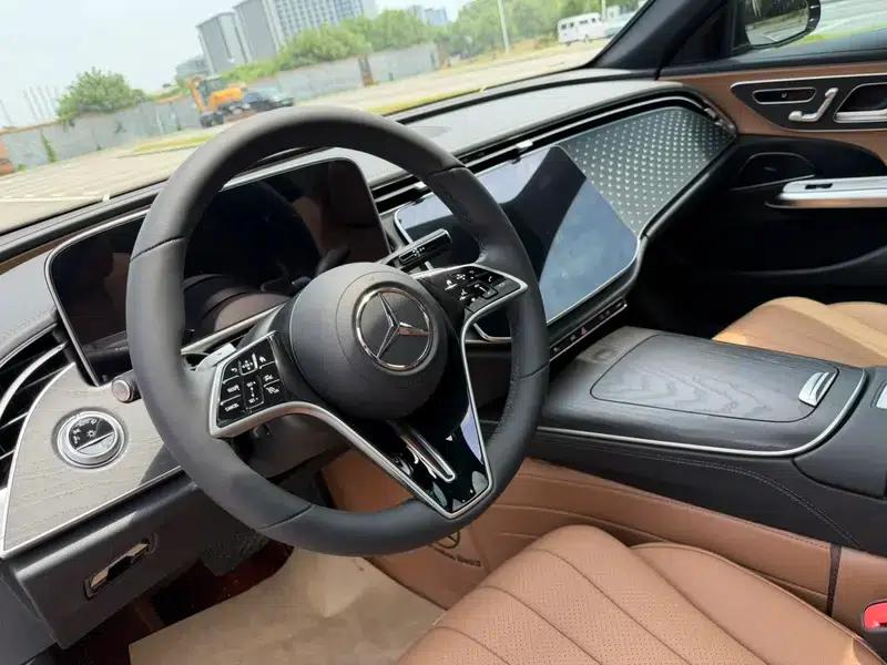 Mercedes-Benz E-Class 2024 E 300 L Fashion Sedan — миниатюра 18