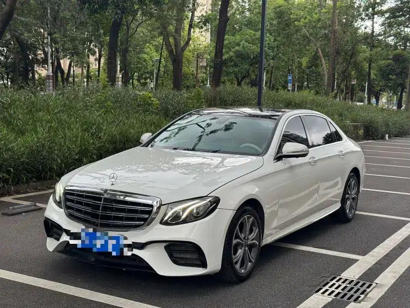 Mercedes-Benz E-Class 2020 E 300 L Fashion Edition — миниатюра 1