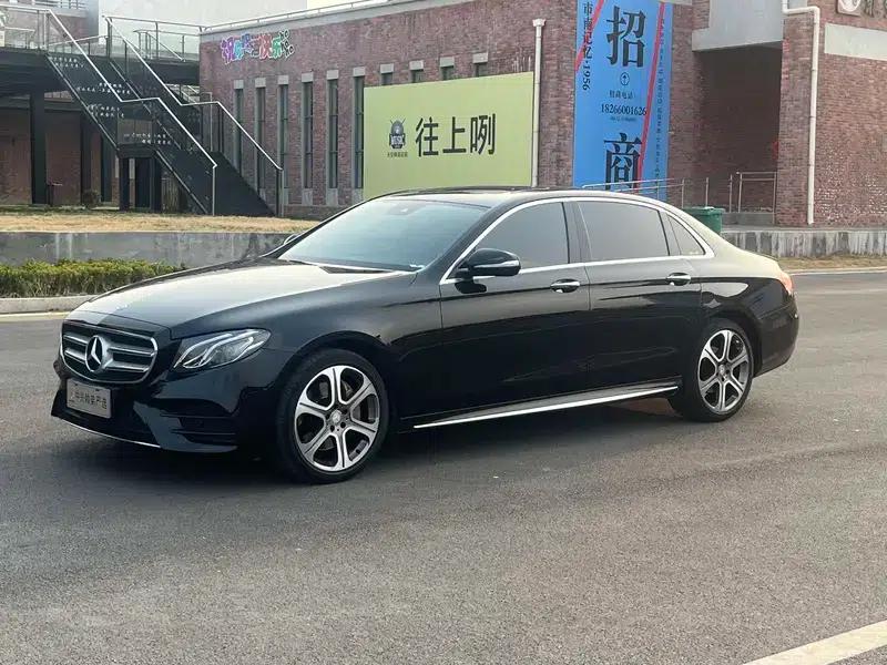 2016 Mercedes-Benz E-Class E 300 L Sport Style — миниатюра 1