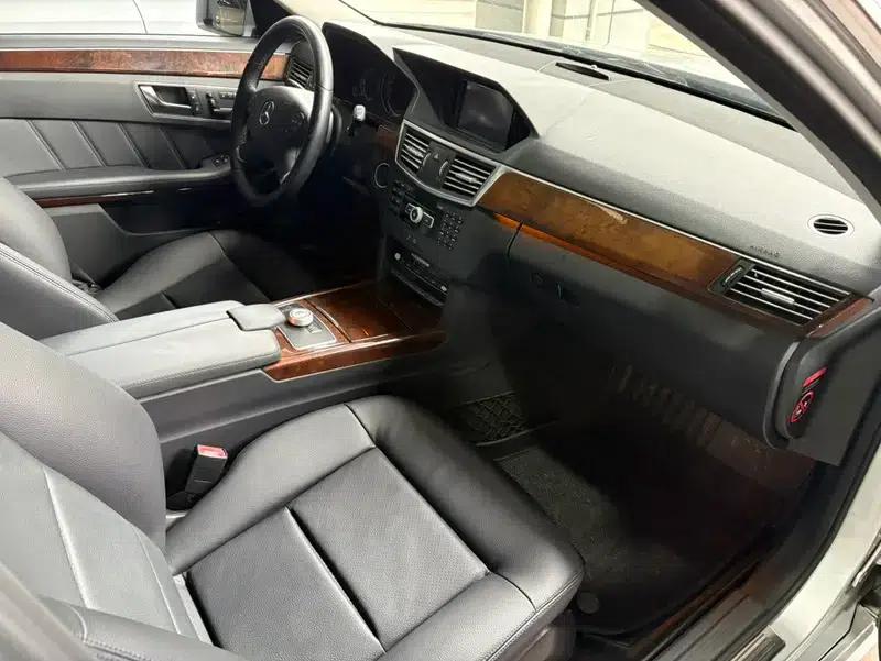 2012 Mercedes-Benz E-Class E 200 L CGI Elegance — миниатюра 6