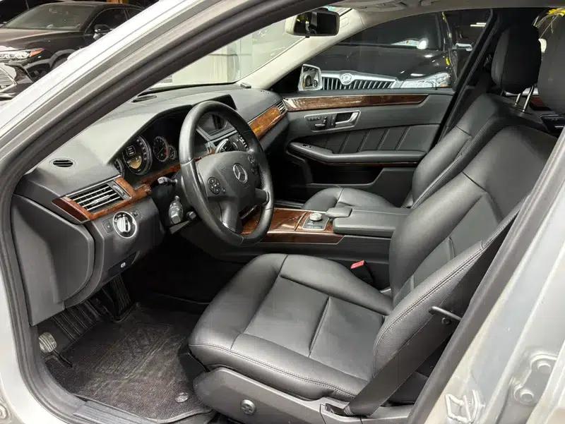 2012 Mercedes-Benz E-Class E 200 L CGI Elegance — миниатюра 10