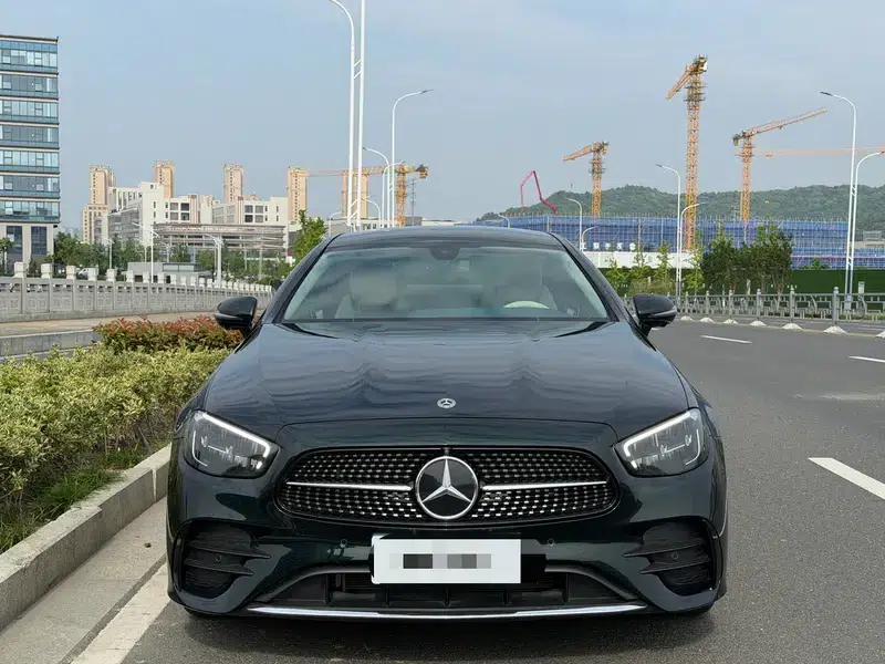Mercedes-Benz E-Class (Imported) 2023 E 260 Coupe — миниатюра 2
