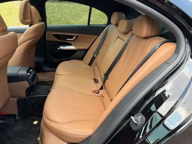 Mercedes-Benz E-Class (Imported) 2025 E 260 Sport Edition — миниатюра 14