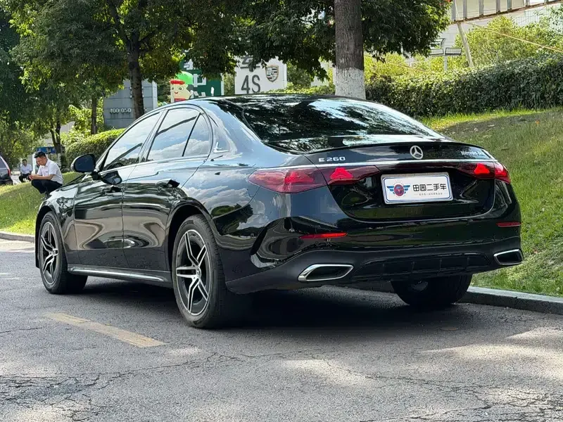 Mercedes-Benz E-Class (Imported) 2025 E 260 Sport Edition — миниатюра 4