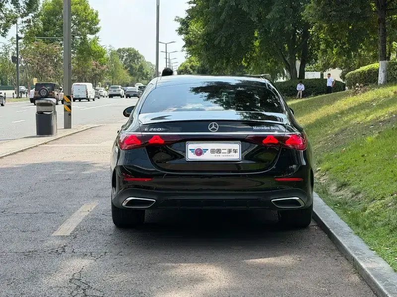 Mercedes-Benz E-Class (Imported) 2025 E 260 Sport Edition — миниатюра 5