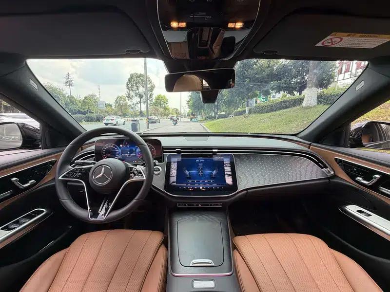 Mercedes-Benz E-Class (Imported) 2025 E 260 Sport Edition — миниатюра 8