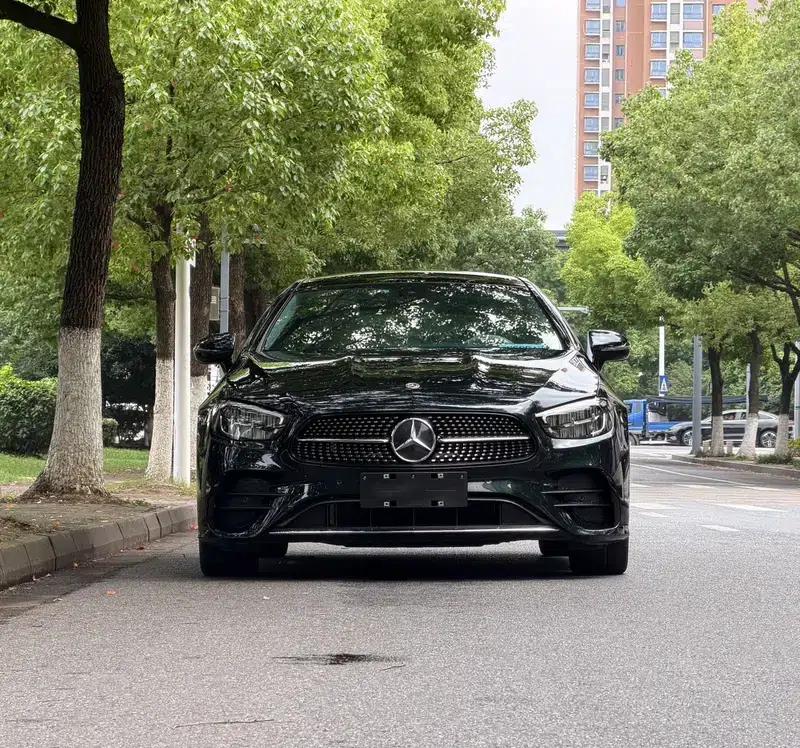 Mercedes-Benz E-Class (Imported) 2023 E 260 Coupe — миниатюра 2