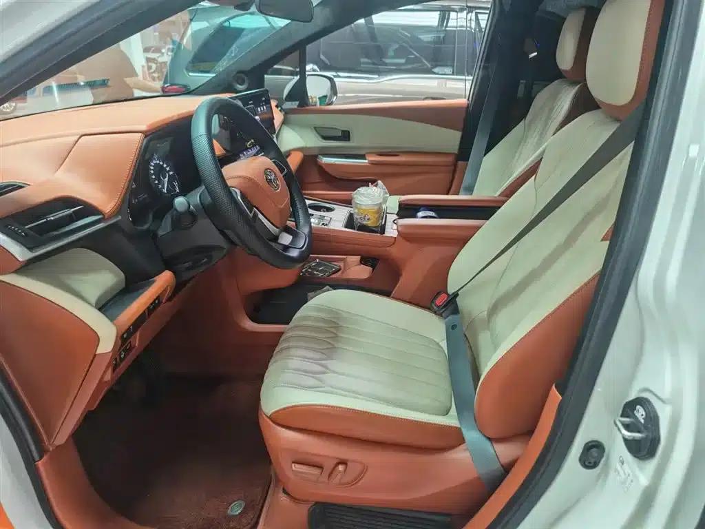 2024 Sienna 2.5L Hybrid Comfort Edition — миниатюра 2