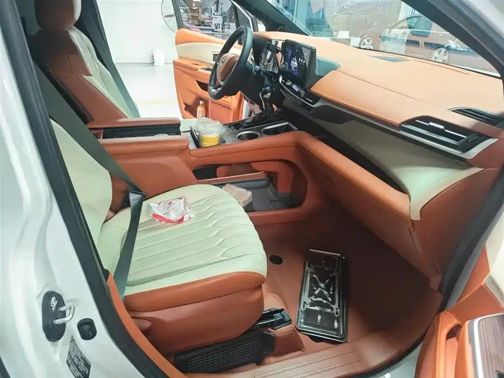2024 Sienna 2.5L Hybrid Comfort Edition — миниатюра 5