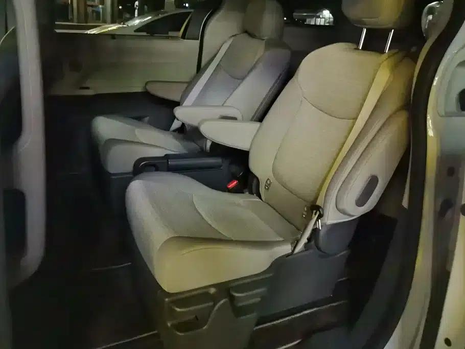 2024 Sienna 2.5L Hybrid Comfort Edition — миниатюра 11