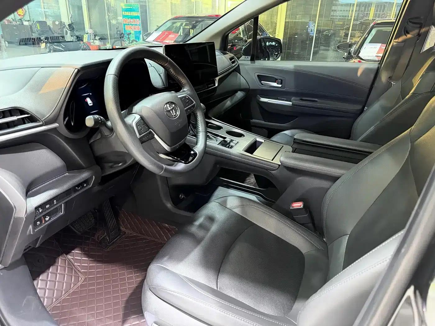 2021 Sienna 2.5L Hybrid Premium Edition — миниатюра 6