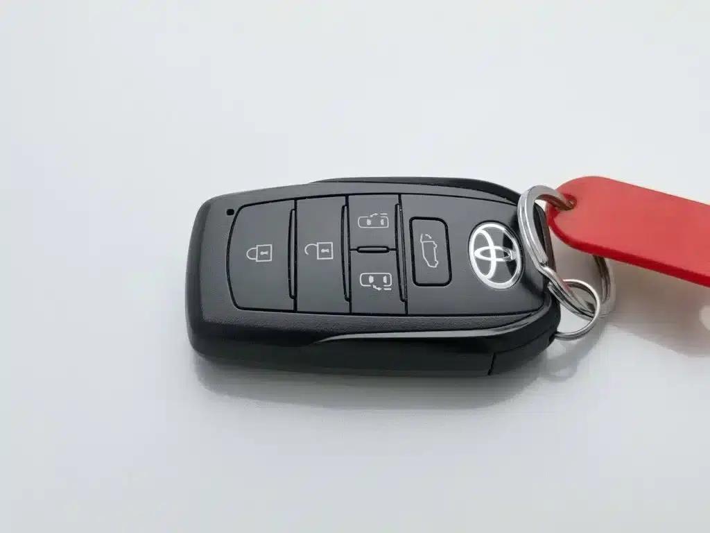2024 Sienna 2.5L Hybrid Platinum Edition — миниатюра 19
