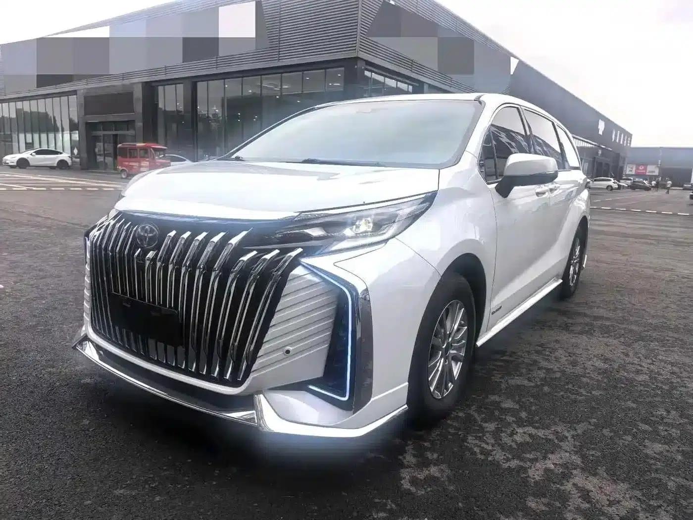2023 Sienna 2.5L Hybrid Comfort Edition — миниатюра 1