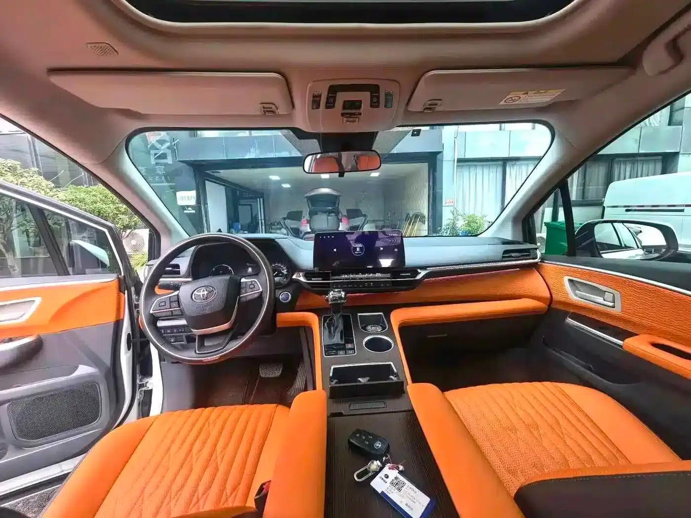 2023 Sienna 2.5L Hybrid Comfort Edition — миниатюра 10