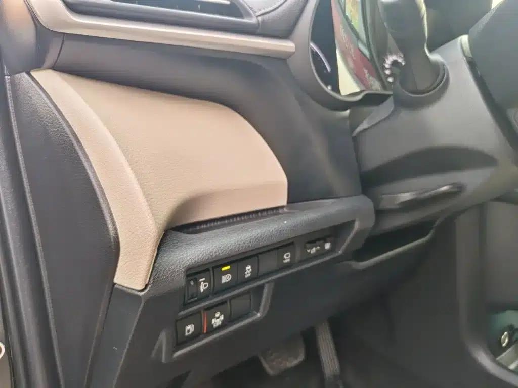 2023 Sienna 2.5L Hybrid Premium Edition — миниатюра 7