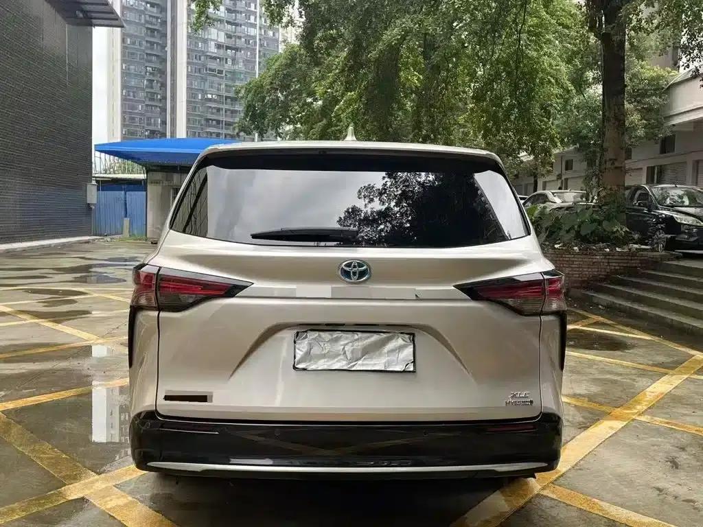 2021 Sienna 2.5L Hybrid Luxury Edition — миниатюра 8