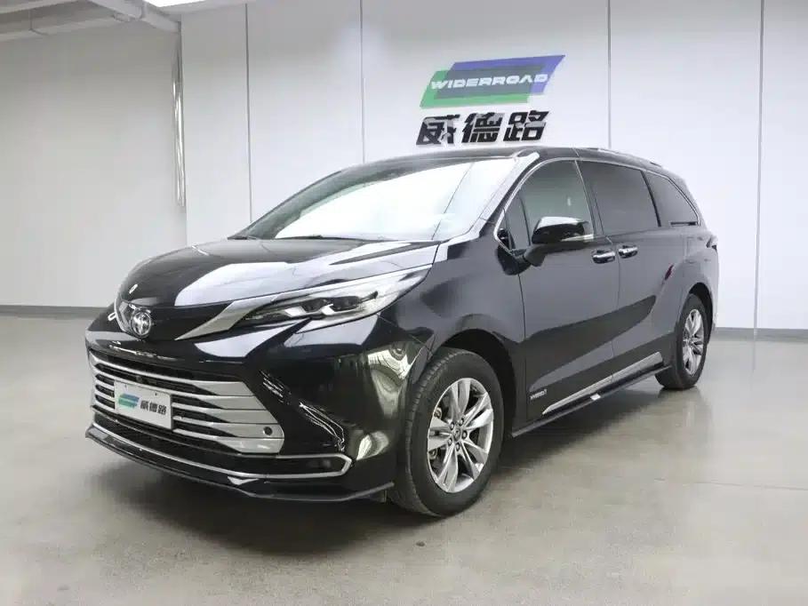 2021 Sienna 2.5L Hybrid Platinum Edition — миниатюра 1