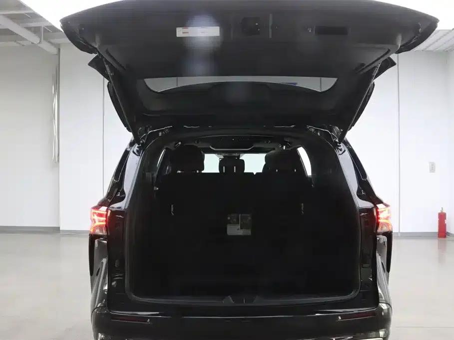 2021 Sienna 2.5L Hybrid Platinum Edition — миниатюра 29