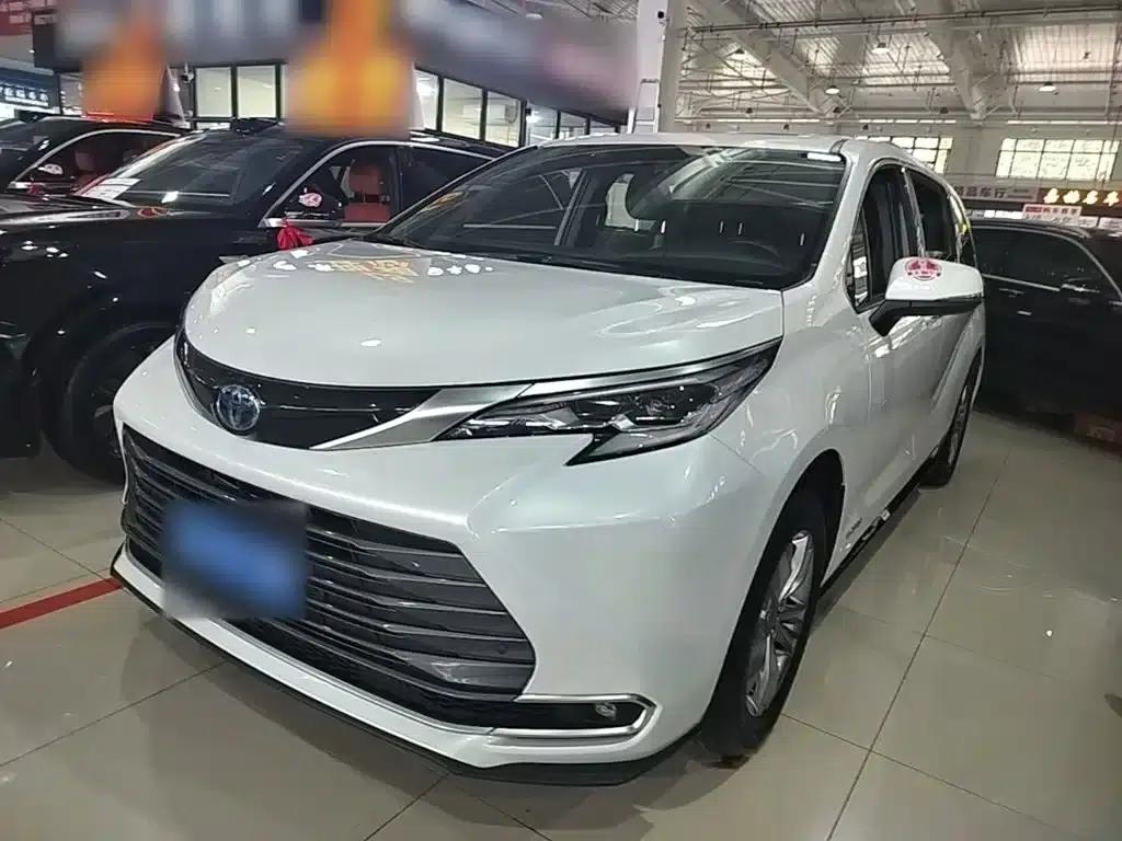 2021 Sienna 2.5L Hybrid Supreme Edition — миниатюра 1