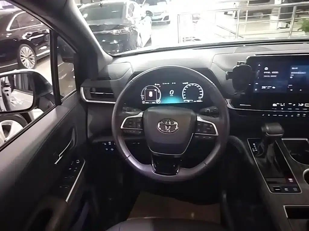 2021 Sienna 2.5L Hybrid Supreme Edition — миниатюра 11