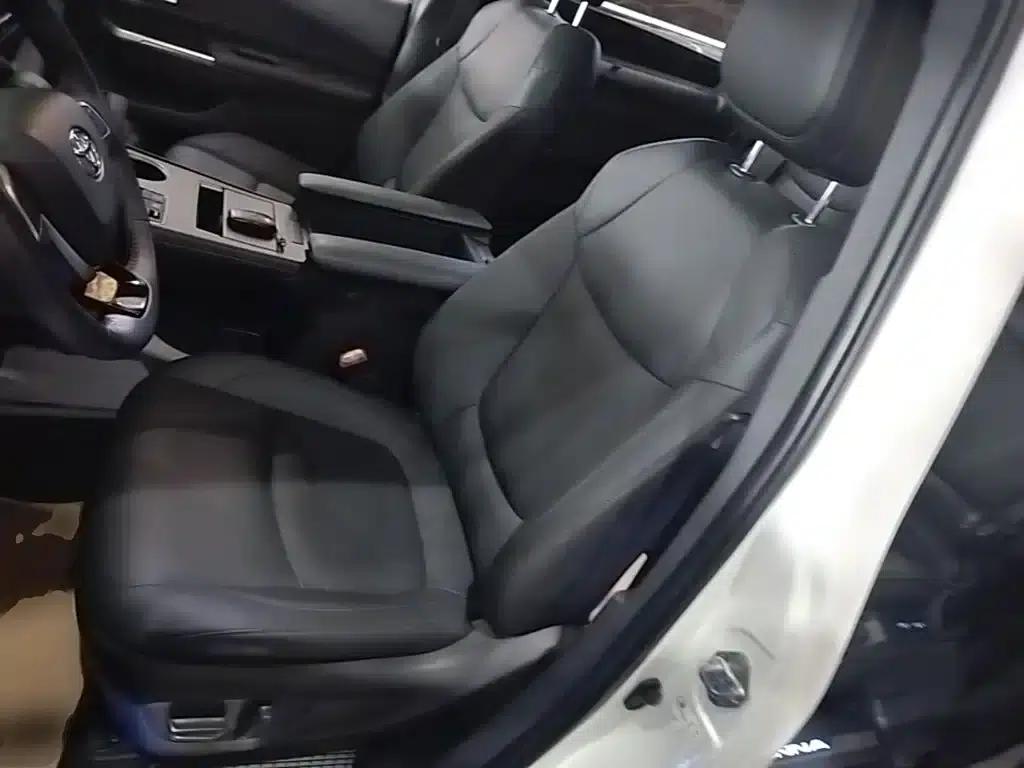 2021 Sienna 2.5L Hybrid Supreme Edition — миниатюра 15