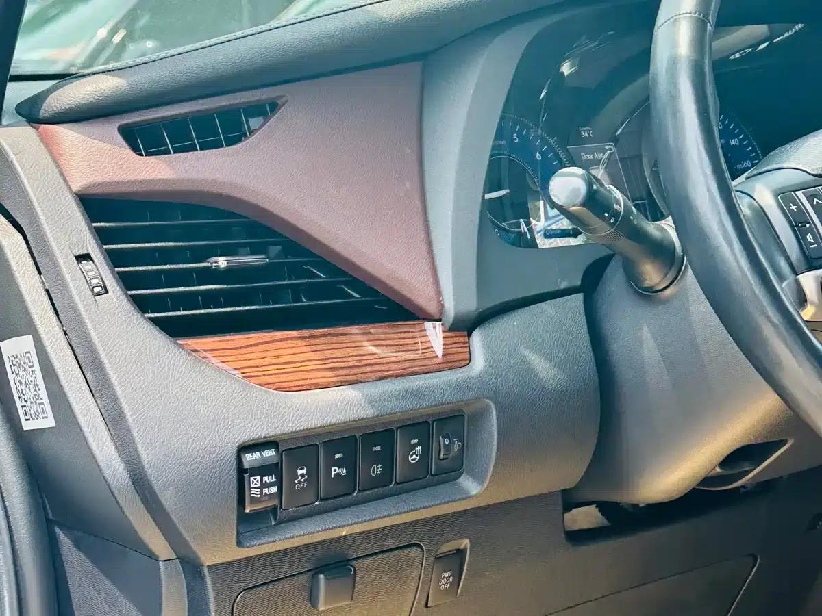 2018 Sienna 3.5L Automatic — миниатюра 13