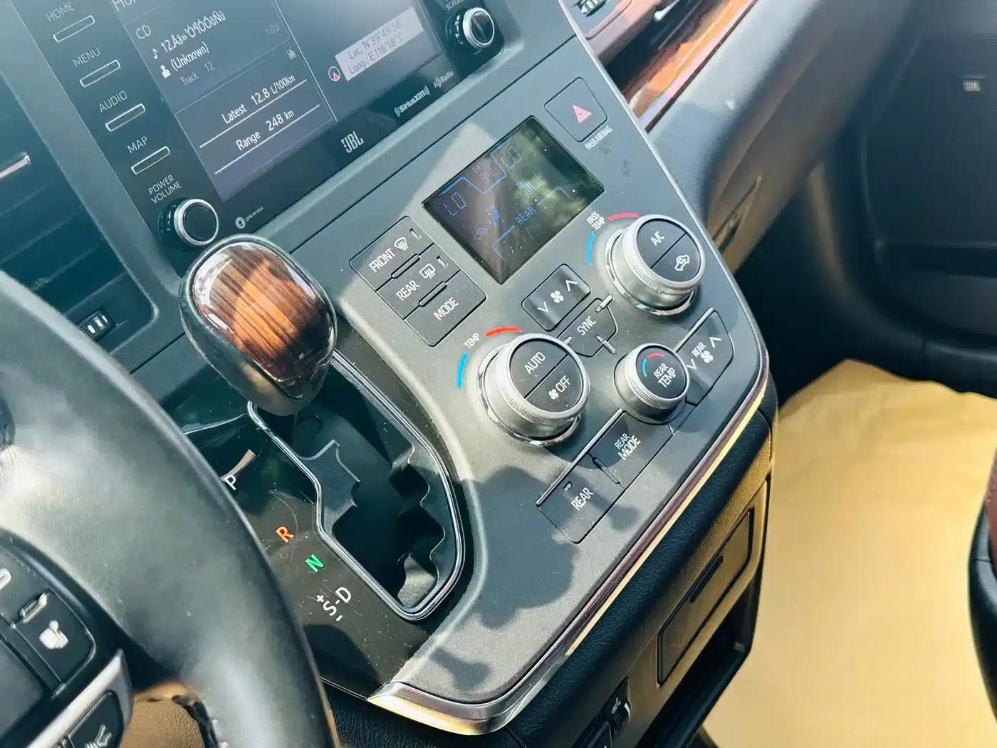 2018 Sienna 3.5L Automatic — миниатюра 15