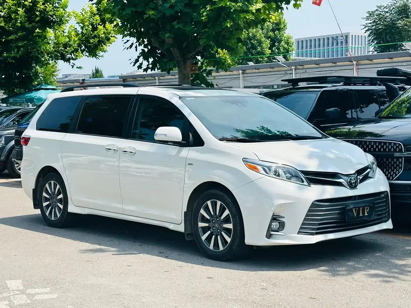 2018 Sienna 3.5L Automatic — миниатюра 3