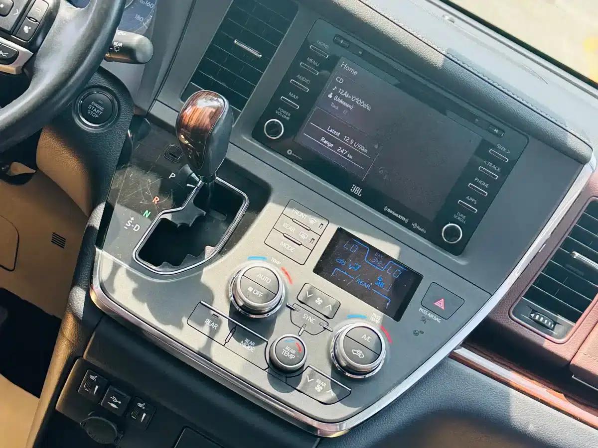 2018 Sienna 3.5L Automatic — миниатюра 23