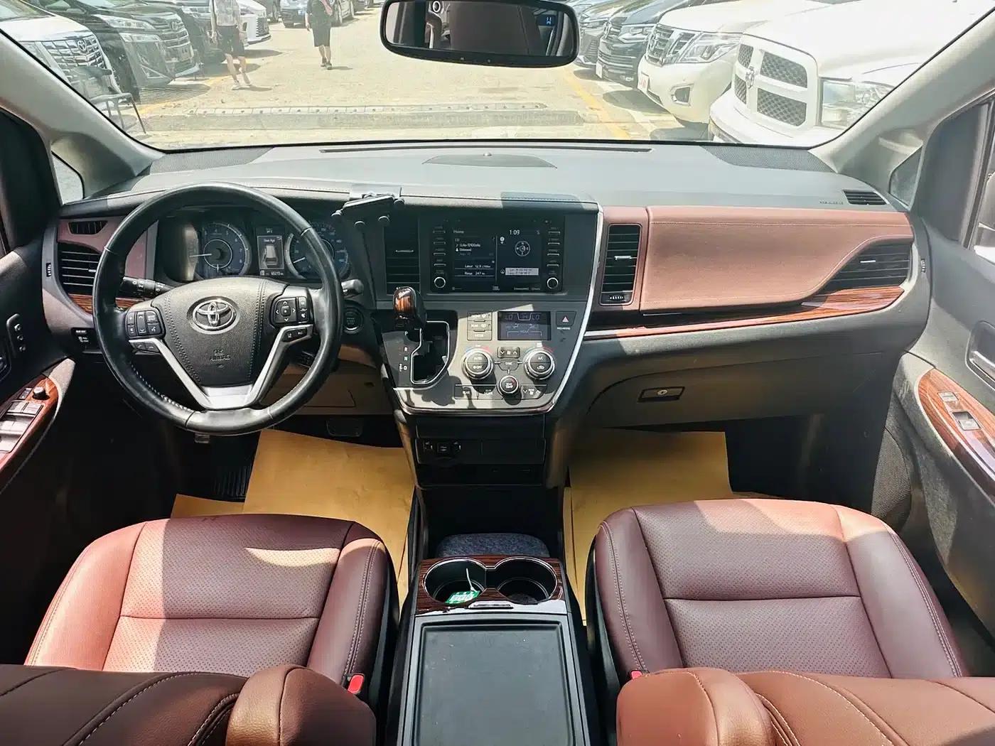 2018 Sienna 3.5L Automatic — миниатюра 24